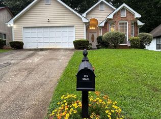 717 Shore Dr, Lithonia, GA 30058