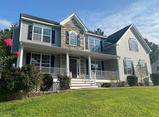 22181 Lake Jordan Dr, Petersburg, VA 23803