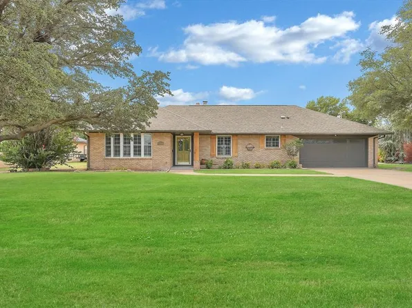 204 Cardinal Cir S, Altus, OK 73521