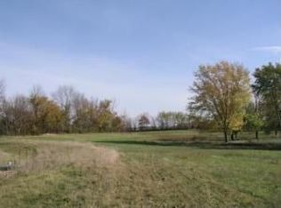 4279 S Woodcrest Ridge Dr, West Bend, WI 53095
