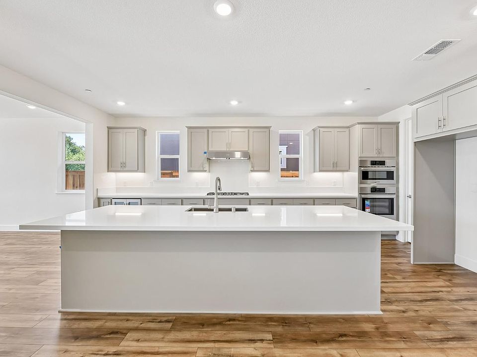 1st image of 2335 Briar Meadow Cir