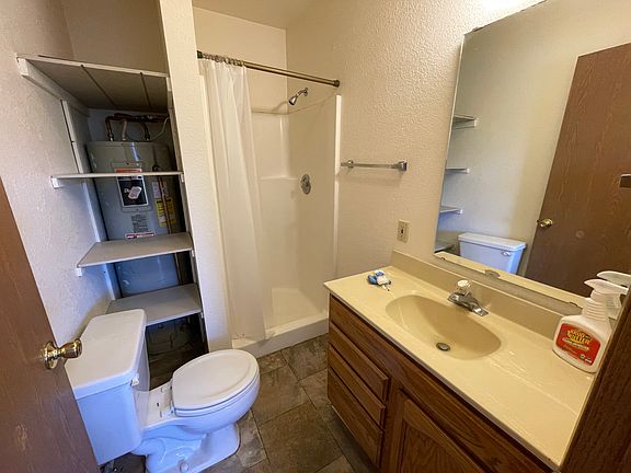 4th image of 1012 N Maple St APT E