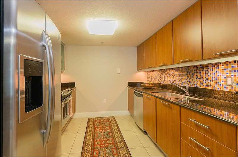 1st image of 1800 N Bayshore Dr APT 815