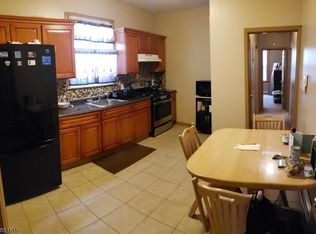 226 Osborne Ter, Newark, NJ 07112