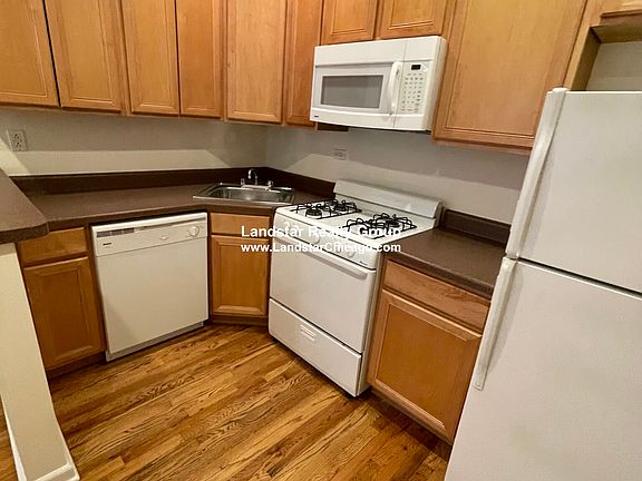 5th image of 4805 N Wolcott Ave APT 1B