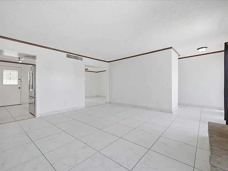 7530 E Stella Rd — Photo 6