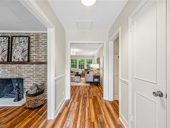 4th image of 908 Avery Pl