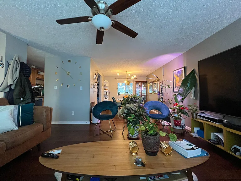 3951 Farm Brook Ln — Photo 9