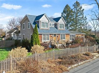 88 Milton St, Fairfield, CT 06824