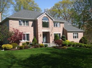 17 Colonel Conklin Dr, Stony Point, NY 10980