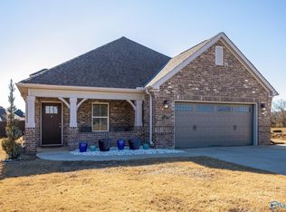 125 Goldfinch Dr, Madison, AL 35756