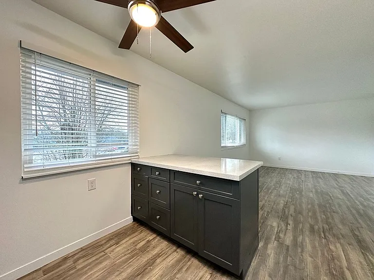 J3 Apartments — Photo 29