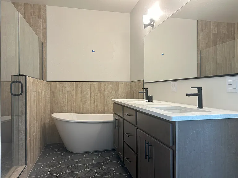 2461A Ross Rd — Photo 8