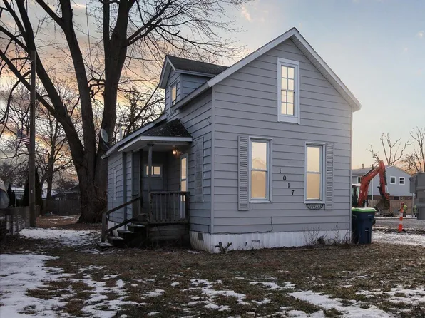 1017 Harrison St, Bay City, MI 48708