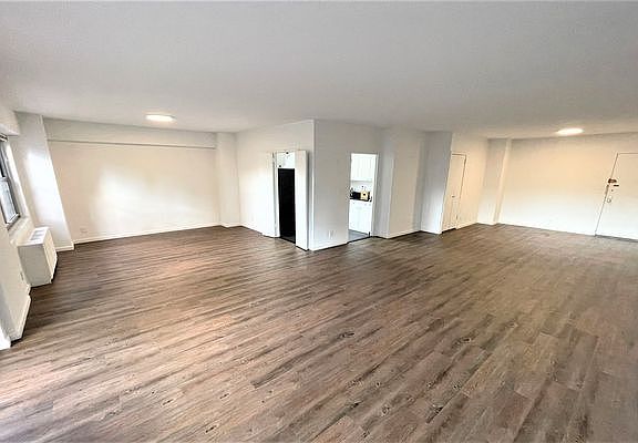 3rd image of 200 E 64th St APT 4B