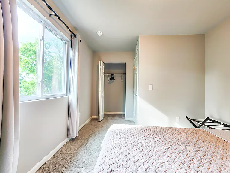 918 Forest St — Photo 33
