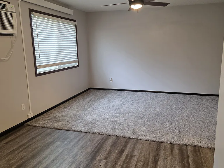 310 E 3rd St #3 — Photo 3