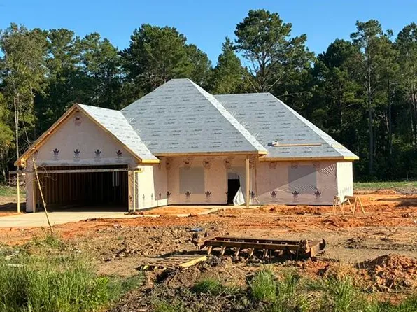 2209 John High, Starkville, MS 39759