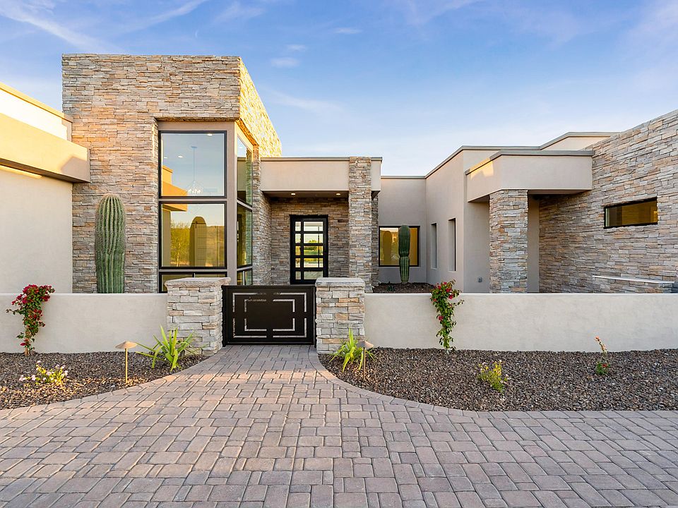 1st image of 1401 E Kingbird Pl Lot 14