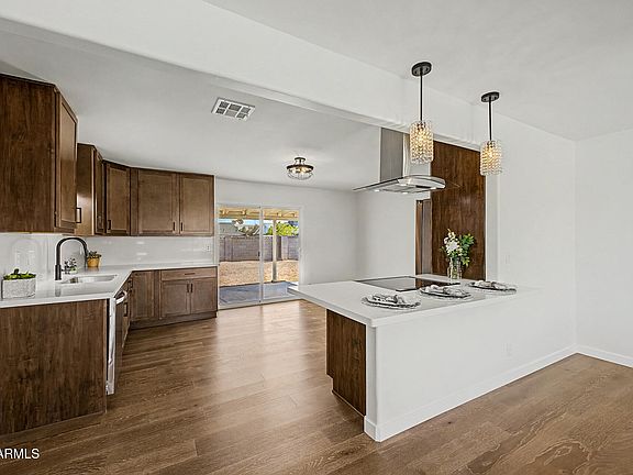 5th image of 6625 E BELLEVIEW Street