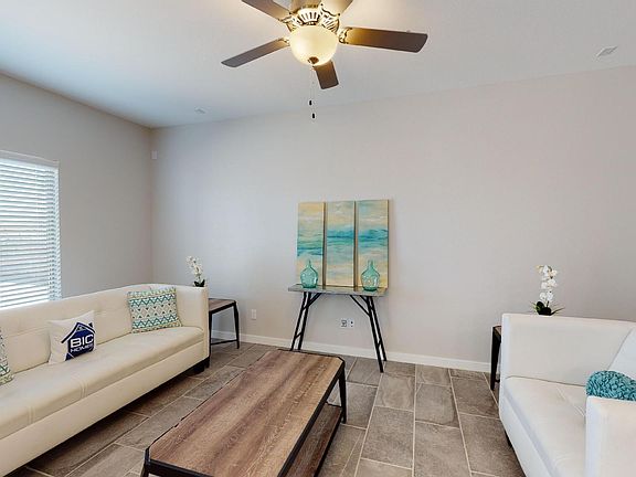 5th image of 3528 Essence St