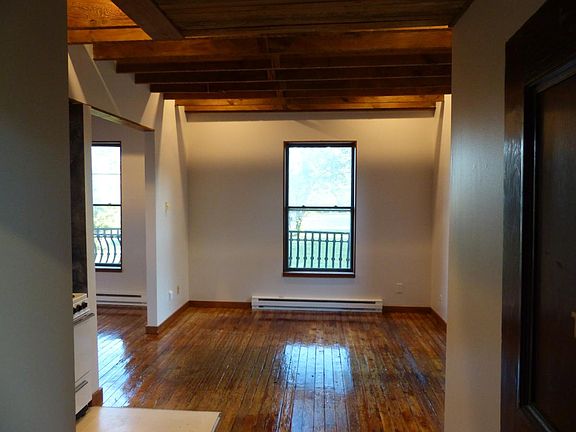 3rd image of 1107 E Adams St #A