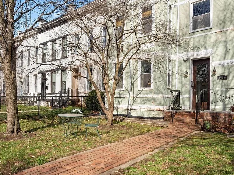 1434 Potomac Ave SE #4 — Photo 2