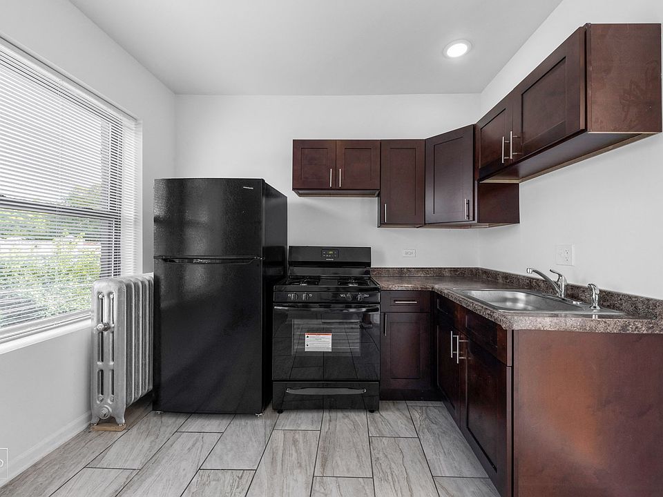 7451 South Eberhart Avenue Kitchen