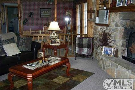 5th image of 6919 Clifden Dr