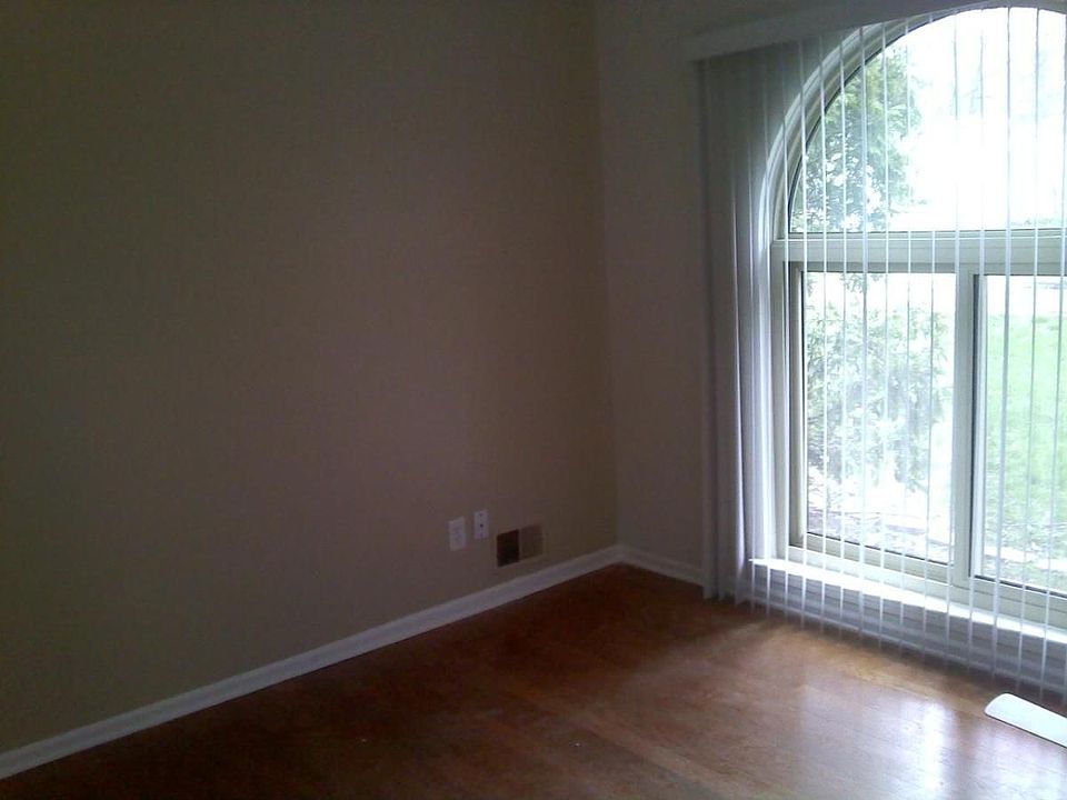 2nd image of 21331 Rockwell St