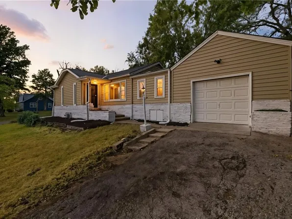 4018 Pittman Rd, Kansas City, MO 64133