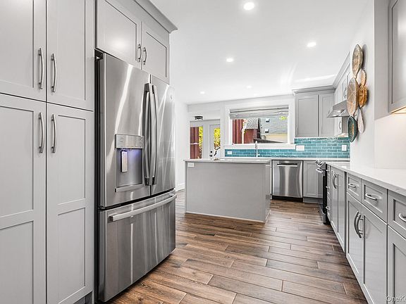 3rd image of 29 Howard Avenue