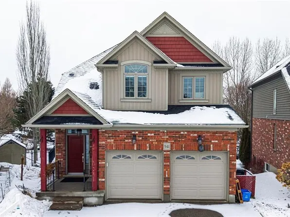 941 Pioneer Grove Ct, Kitchener, ON N2P 0B2