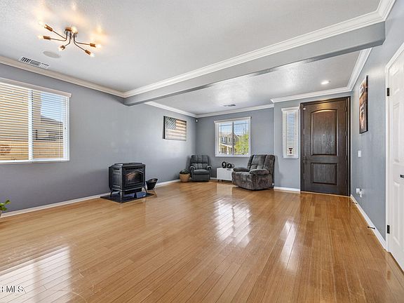 5th image of 2342 Newberry St
