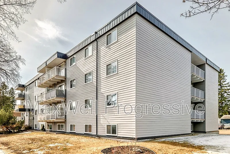 10434 125th St NW #401 photo 1