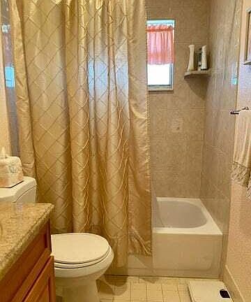 4th image of 217 Waterford Cir #J
