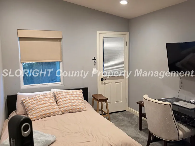 4810 Estrada Ave — Photo 7