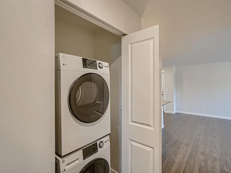 In-Unit Washer and Dryer at Huntington Place Apartments