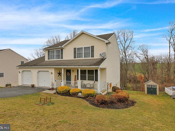 2nd image of 342 Dogwood Ln