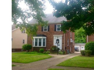 16713 Laverne Ave, Cleveland, OH 44135