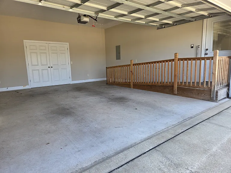 305 Candy Dr — Photo 10