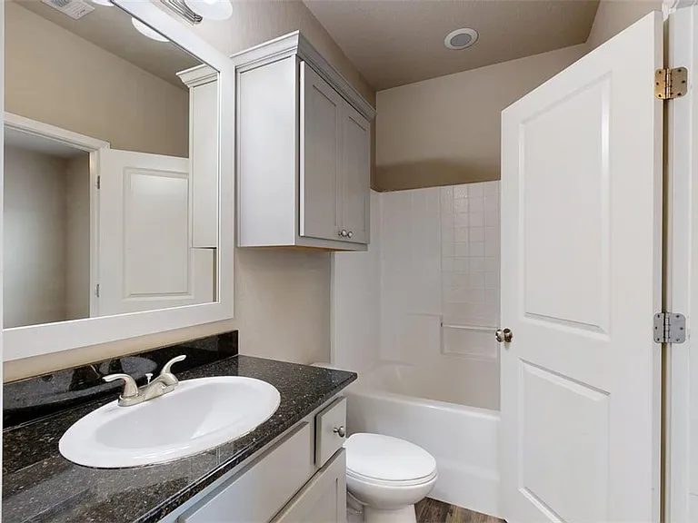 3519 Summerway Dr — Photo 21