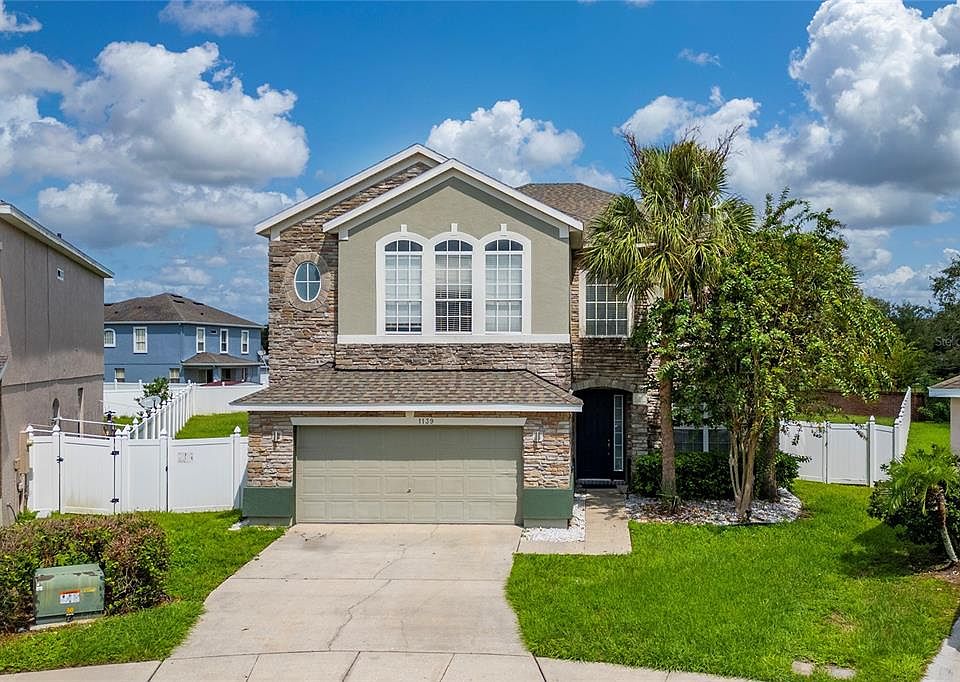 1st image of 1139 DARNABY WAY