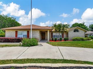 105 Spring Lake Dr, Debary, FL 32713