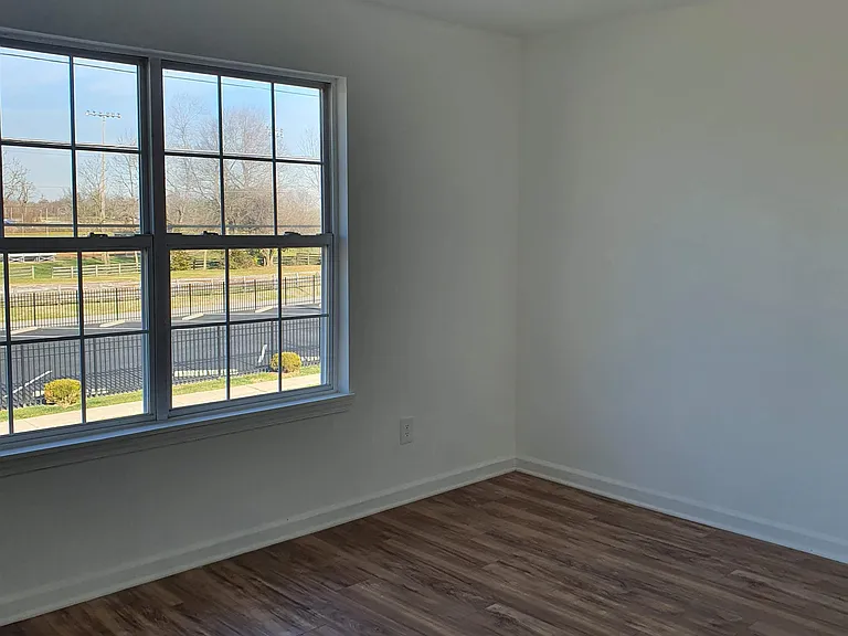 500 Jefferson St #1 — Photo 9