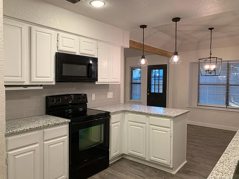 6836 Megan Ln — Photo 19