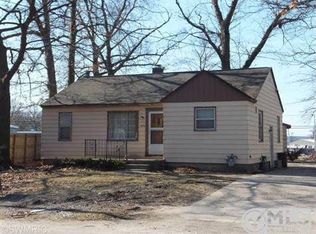 1979 Evanston Ave, Muskegon, MI 49442