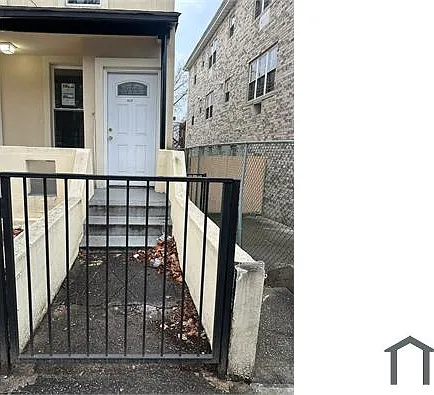 1619 Melville St #1F — Photo 6
