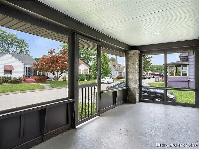 226 Sloemer Ave — Photo 2