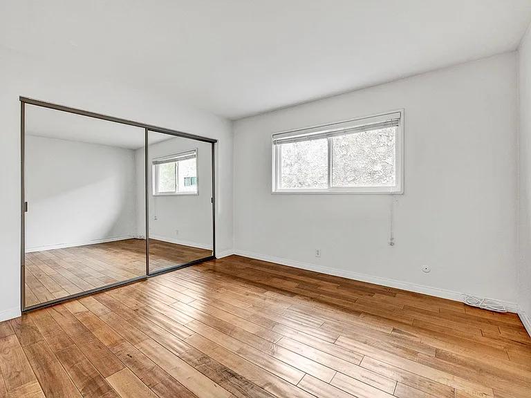 24466 Toledo Ln — Photo 15